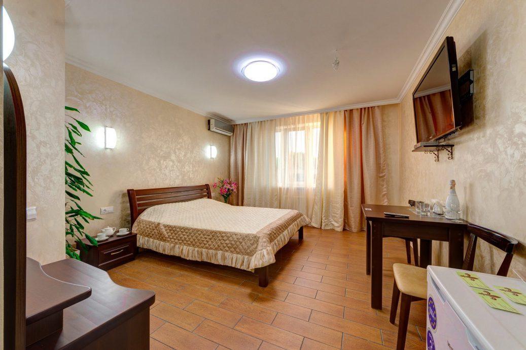 Лика Отель Kiev Ngoại thất bức ảnh