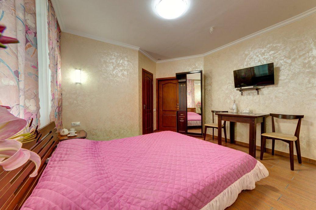 Лика Отель Kiev Ngoại thất bức ảnh